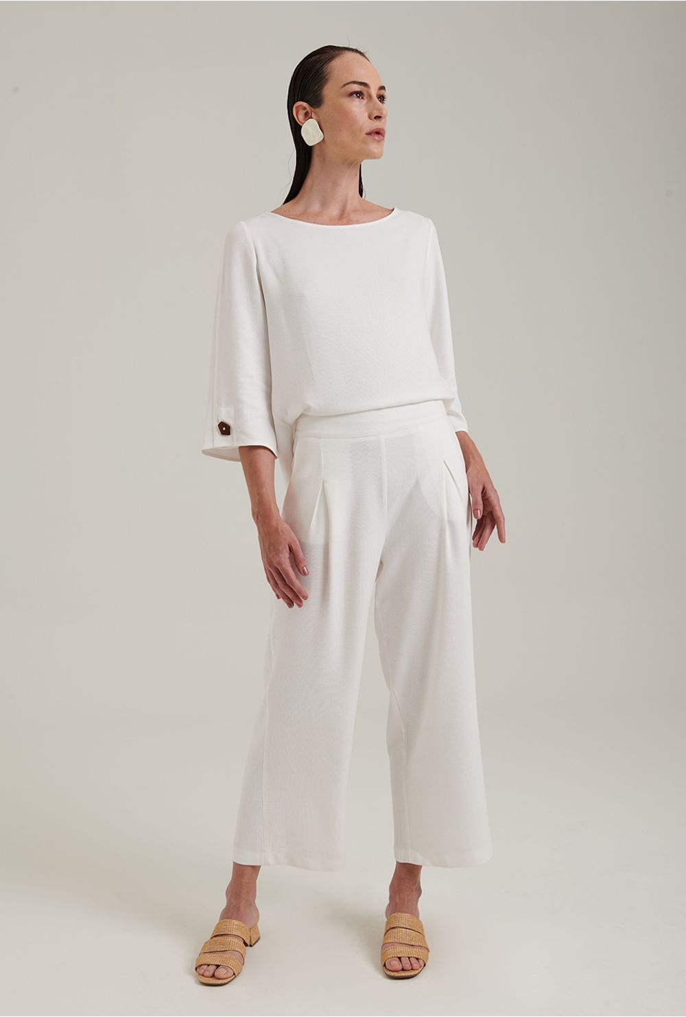 calça pantacourt branca