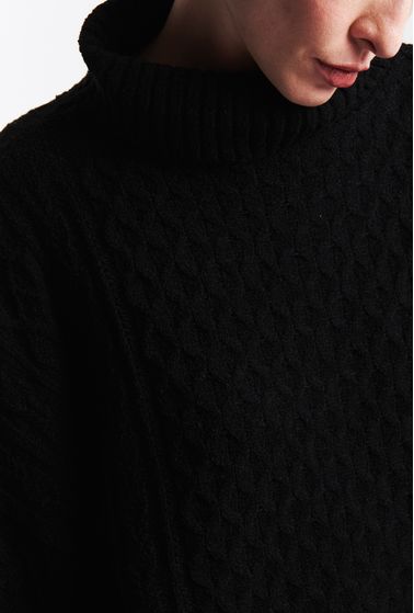 blusa-tricot-preto-textura